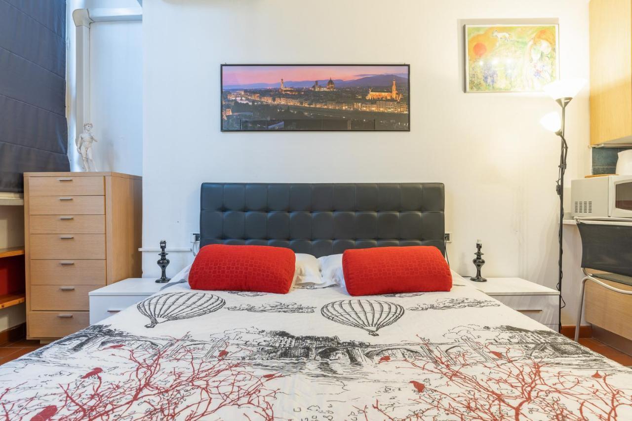 Firenze Rentals Suite Oche Florença Exterior foto